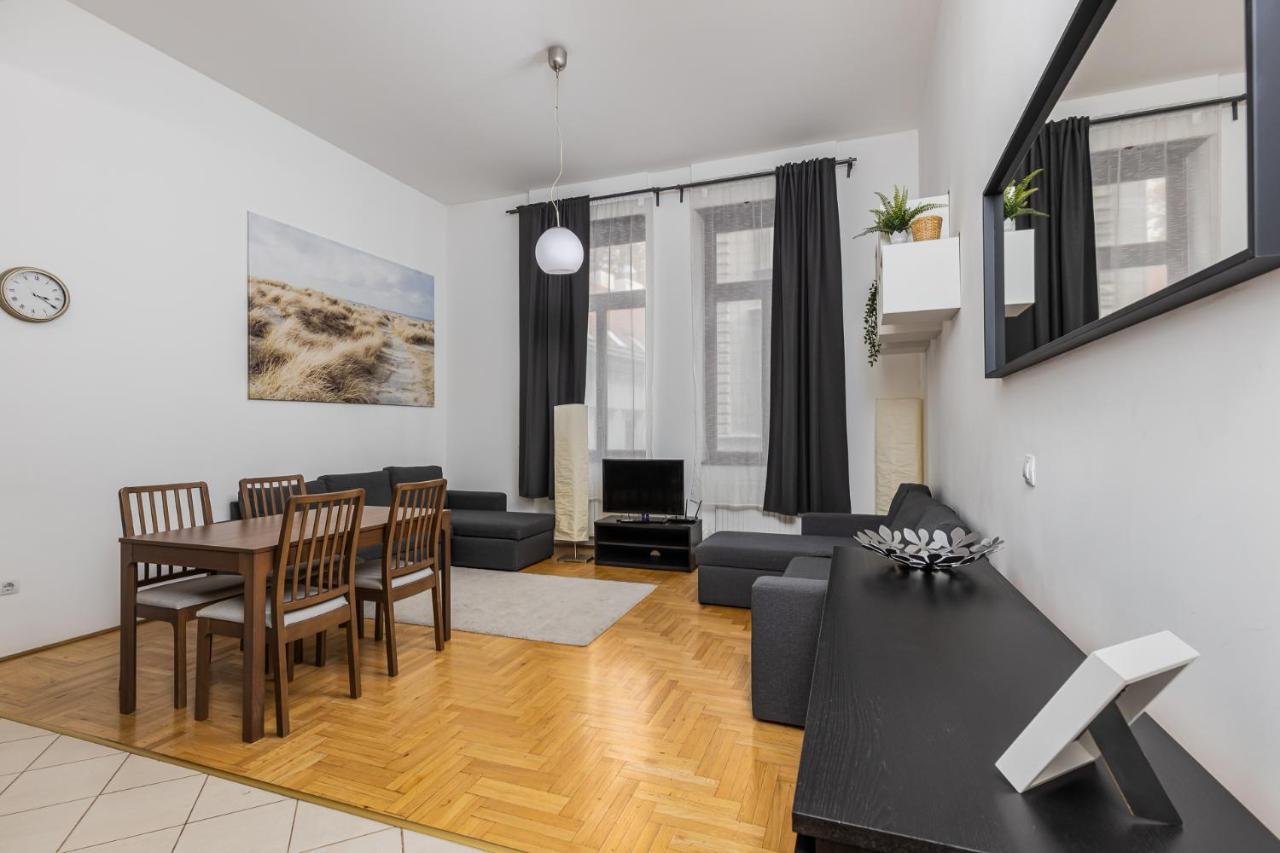 Cosy 1 Bedroom Apartment In Gozsdu Court Budapest Exterior foto